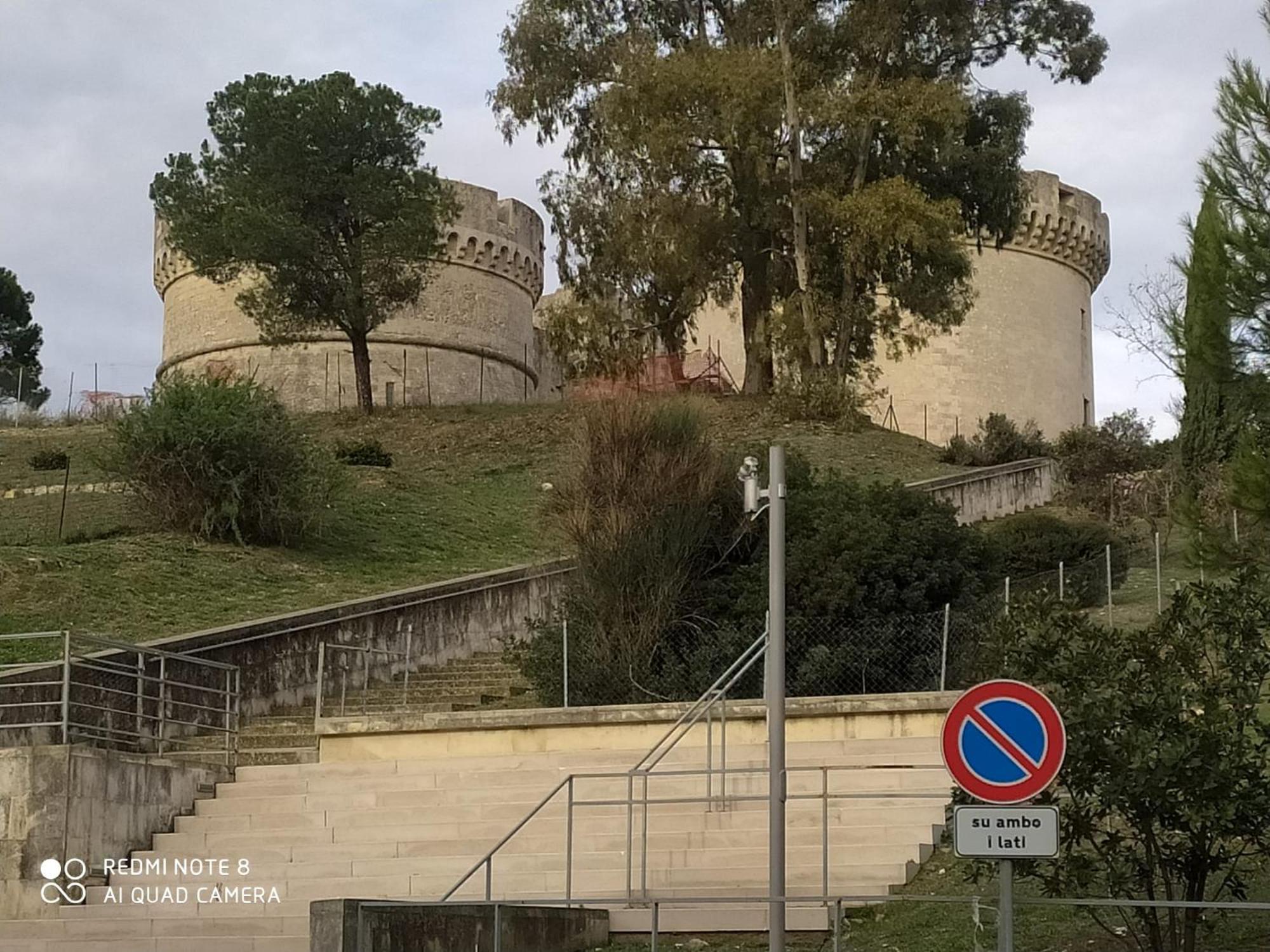 Sotto Il Castello Apartment Matera Bagian luar foto