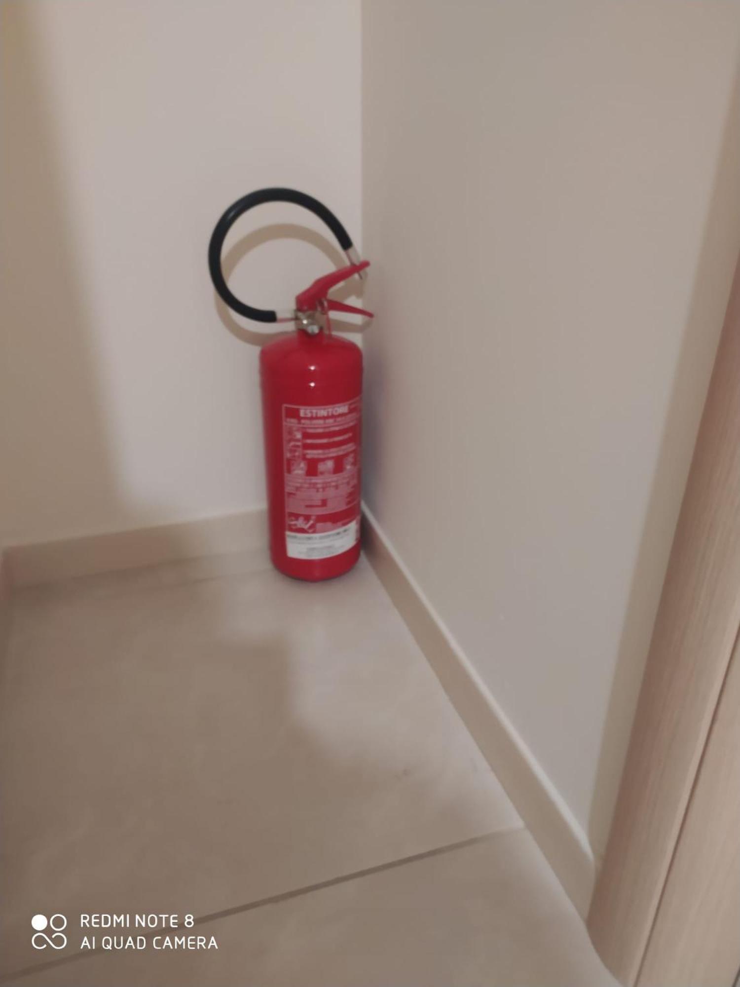 Sotto Il Castello Apartment Matera Bagian luar foto